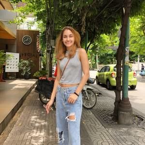 Meet your Posher, Casimira